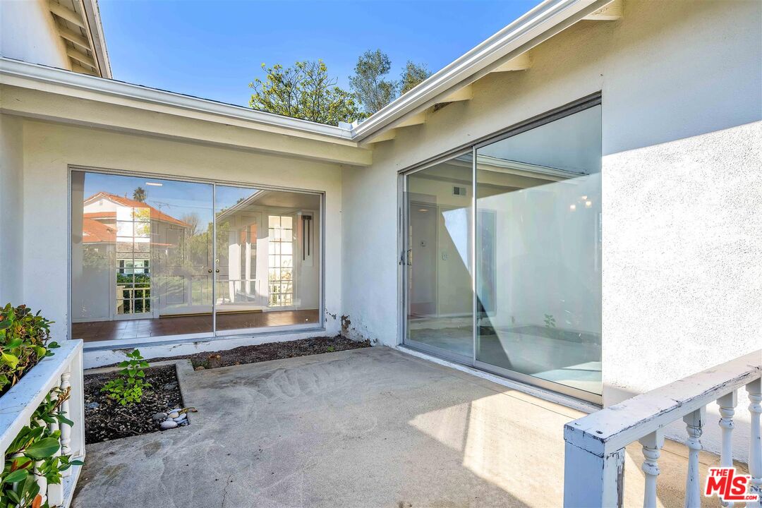 29636 Stonecrest Road Rancho Palos Verdes, CA 90275 - Photo 28 of 32 a view of outdoor space