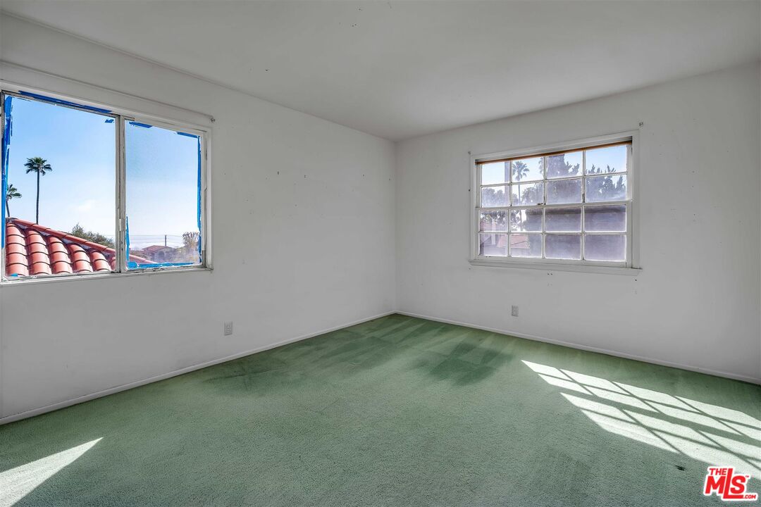 29636 Stonecrest Road Rancho Palos Verdes, CA 90275 - Photo 32 of 32 a view of an empty room with a window