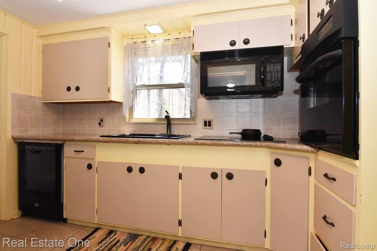 2528 Fox Road Lincoln, MI 48742 - Photo 27 of 30 DSC_0106.jpg