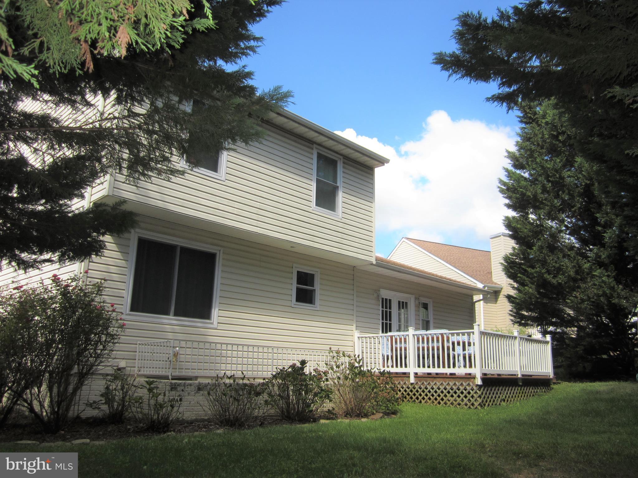 11407 Smiloff Road White Marsh, MD 21162 - Photo 5 of 30 Exterior (Rear)