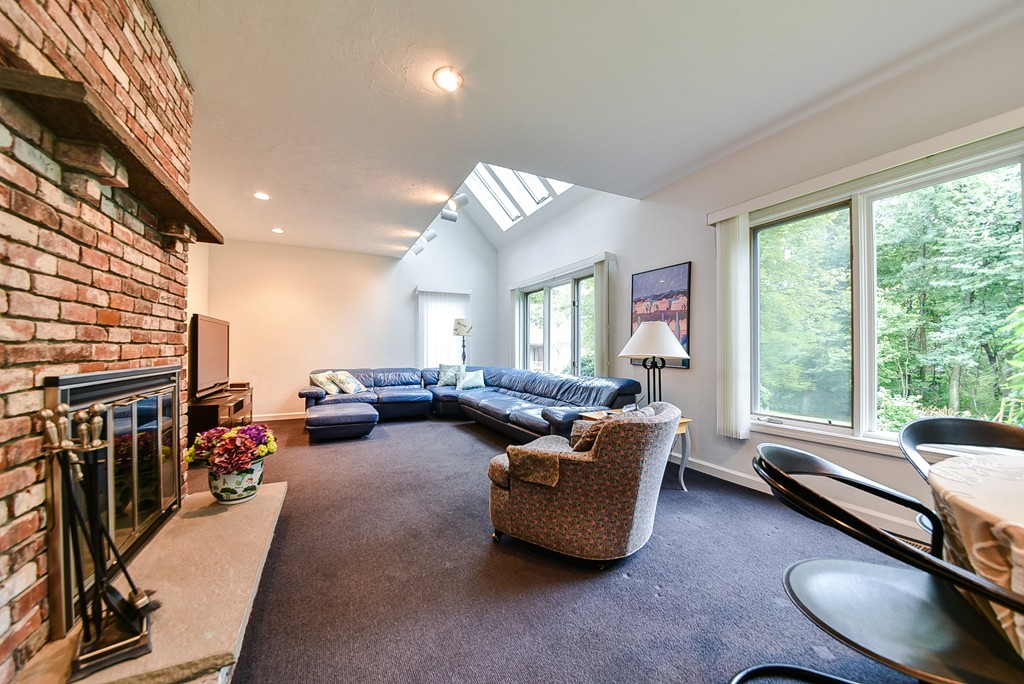 18 Garvey Road Framingham, MA 01701 - Photo 5 of 30