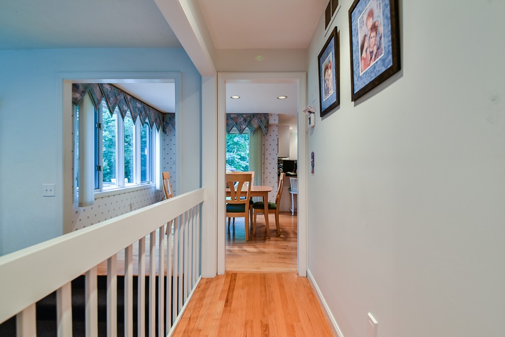 18 Garvey Road Framingham, MA 01701 - Photo 7 of 30