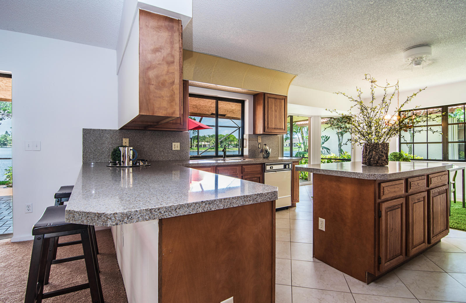 17571 Lake Park Road Boca Raton, FL 33487 - Photo 11 of 50 b-22
