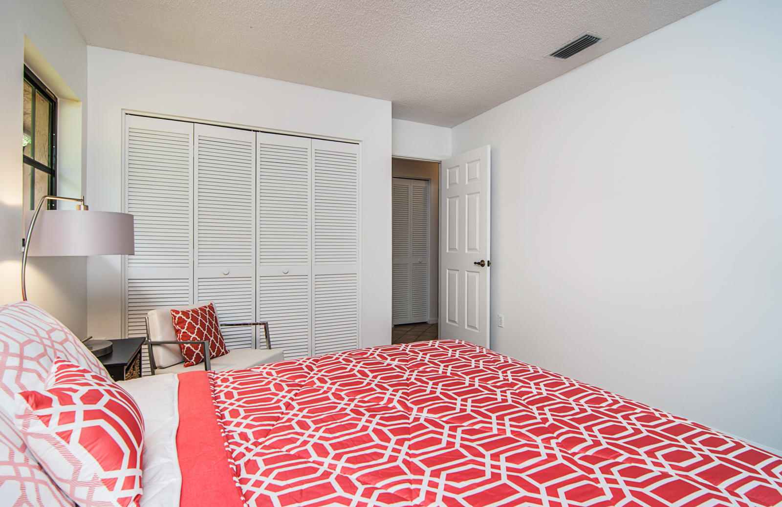 17571 Lake Park Road Boca Raton, FL 33487 - Photo 28 of 50 b-39