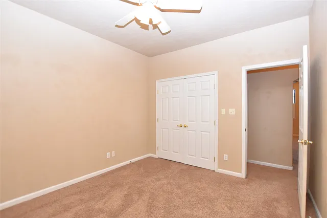 $1,300 | 405 Mc Kinney Lane, Crosby, TX 77532