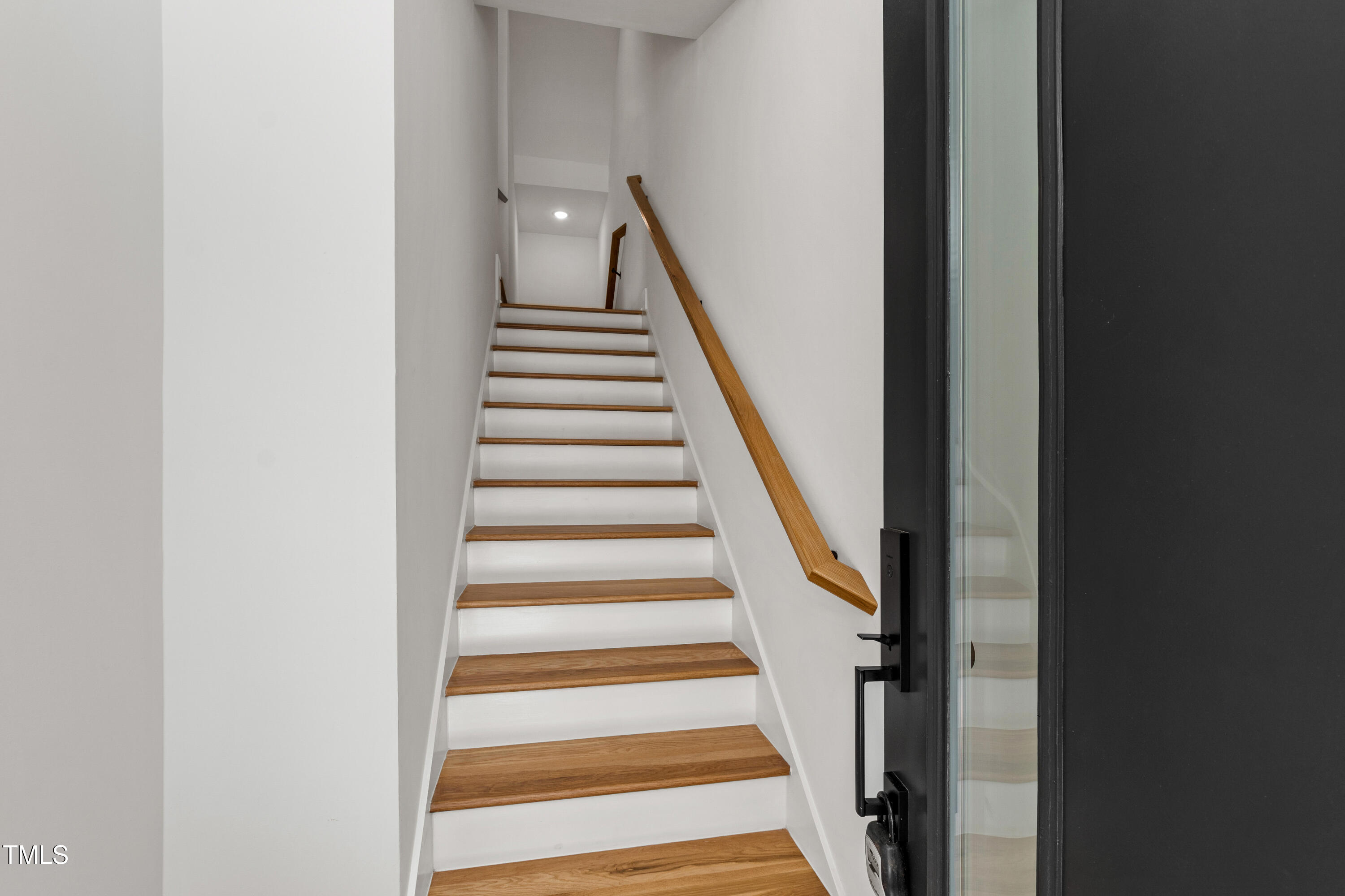 511 Edgecreek Court Raleigh, NC 27604 - Photo 3 of 58 a view of entryway