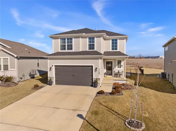$450,000 | 17709 Houston Street, Gardner, KS 66030