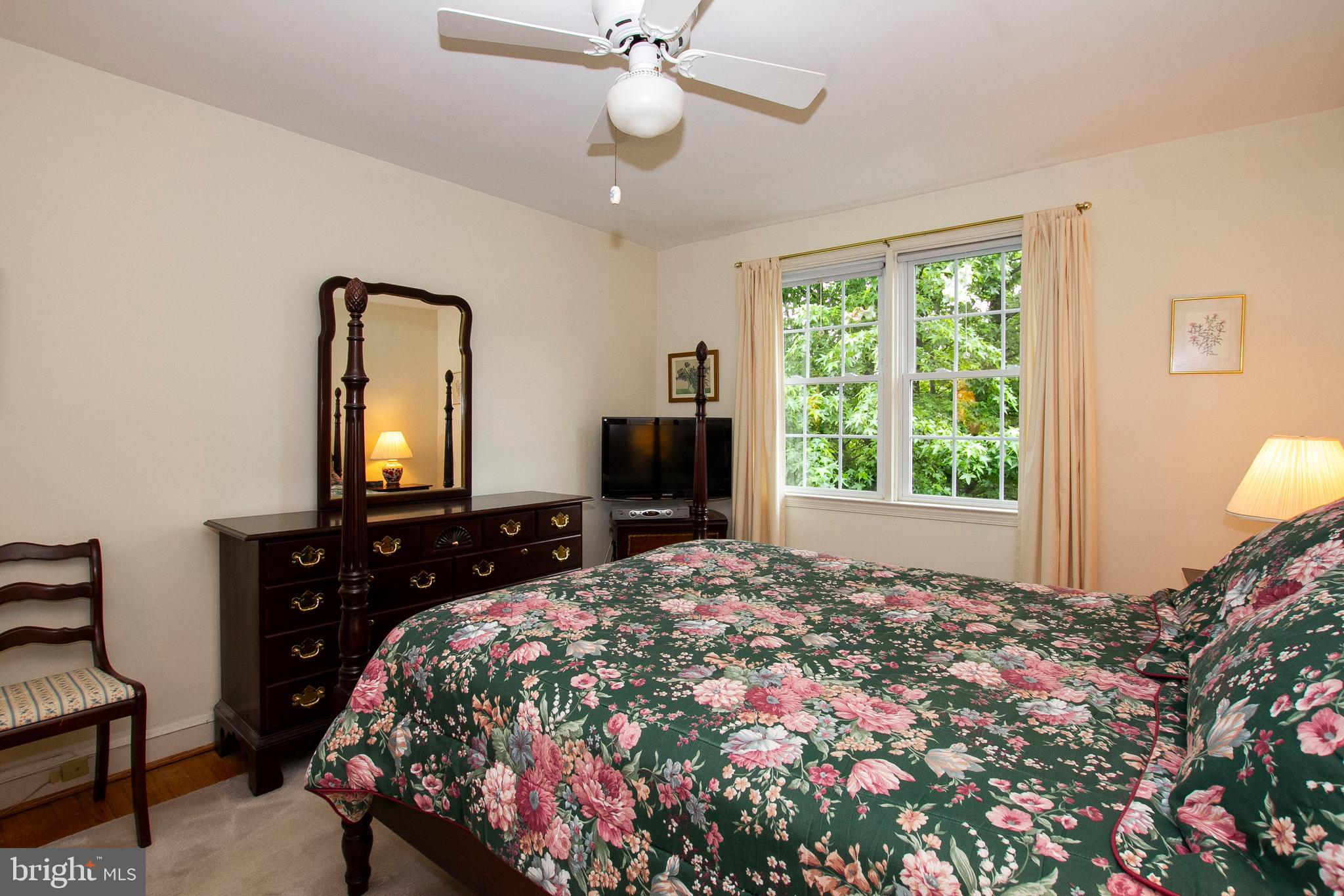 7014 Heathfield Road Baltimore, MD 21212 - Photo 14 of 26 First Bedroom with ceiling fan.