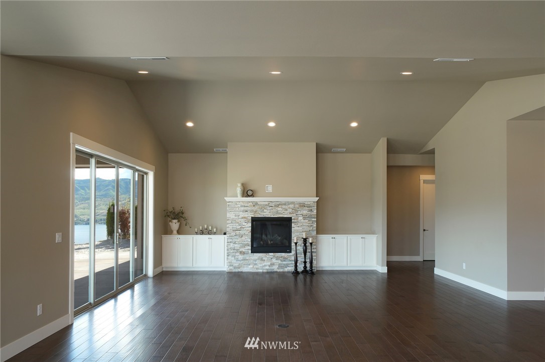104 Ridgeview Drive Chelan, WA 98816 - Photo 14 of 23 Gallery Image 14