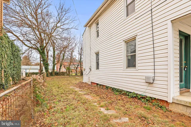 $200,000 | 113 Locust Street, Hanover, PA 17331