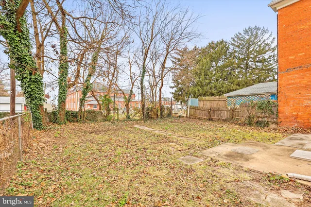 $200,000 | 113 Locust Street, Hanover, PA 17331