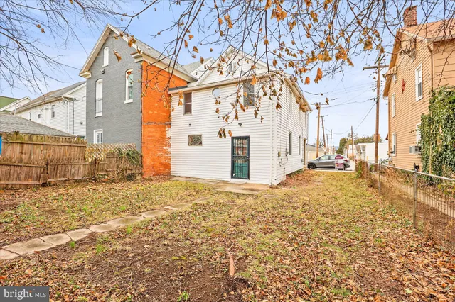 $200,000 | 113 Locust Street, Hanover, PA 17331