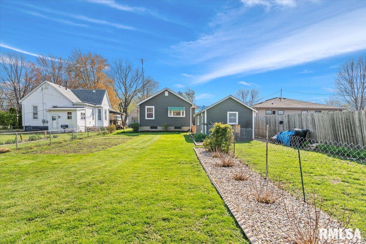 1223 Ledlie Avenue Springfield, IL 62702 - Photo 28 of 34