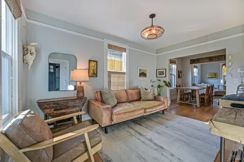 $1,095,000 | 610 E Street, Petaluma, CA 94952