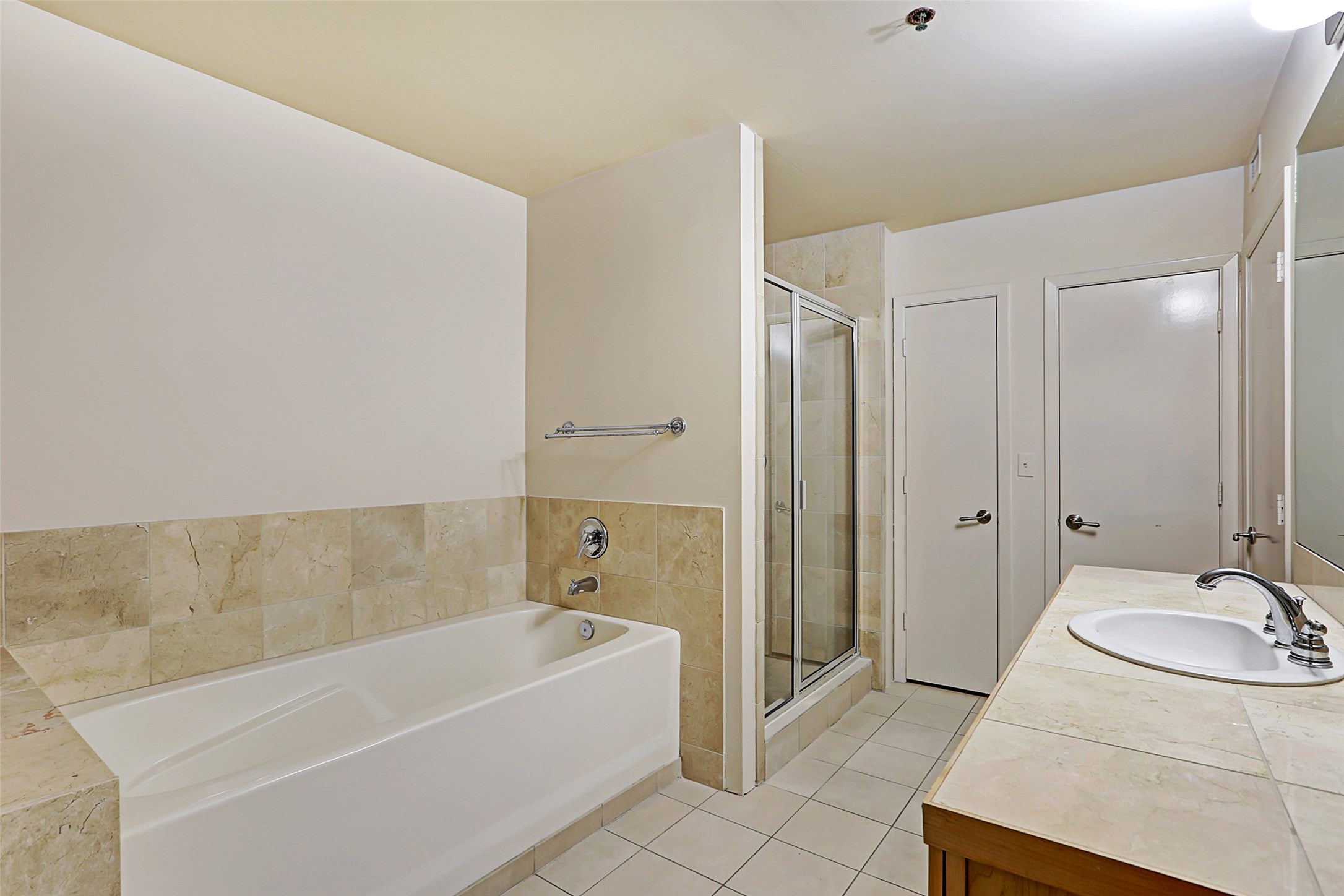 917 Main Street, Unit 503 Houston, TX 77002 - Photo 18 of 31