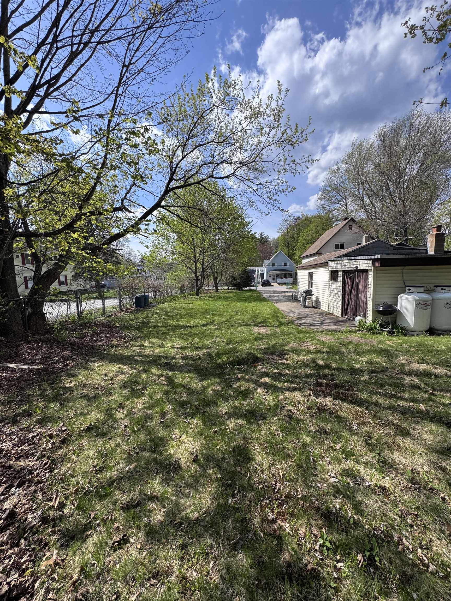 16 Norton Street Derry, NH 03038 - Photo 15 of 35