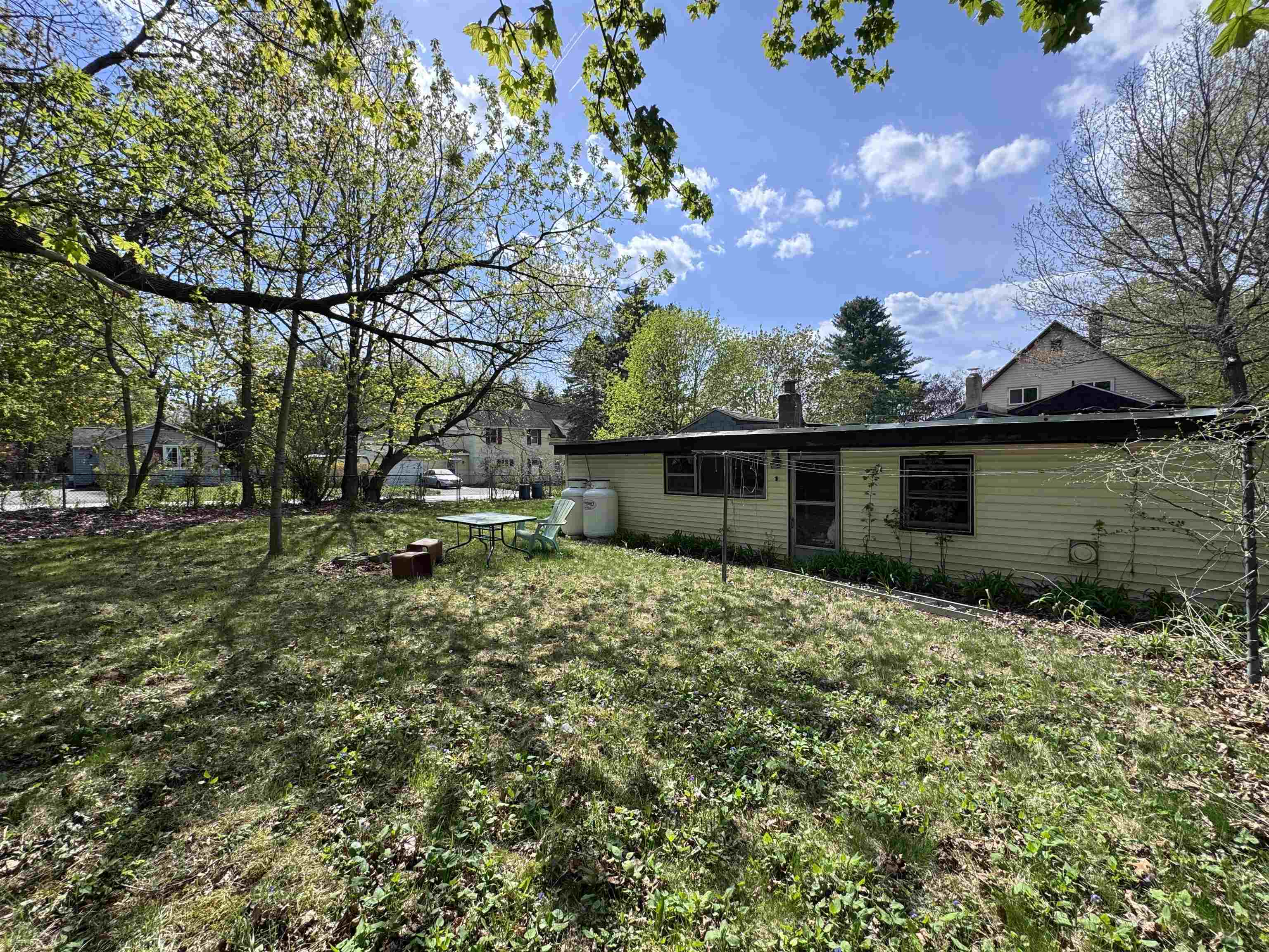 16 Norton Street Derry, NH 03038 - Photo 16 of 35