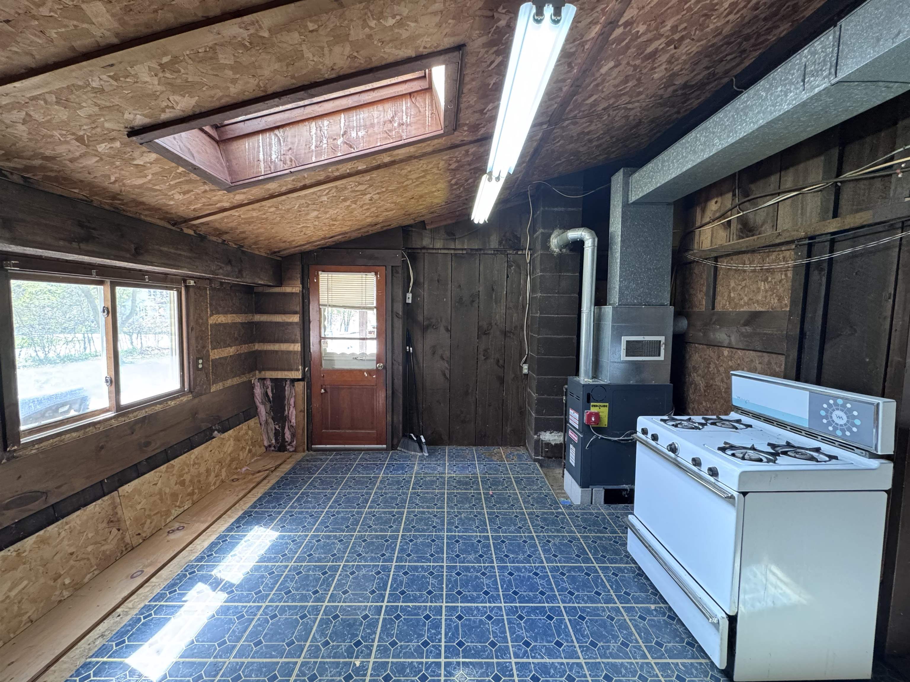 16 Norton Street Derry, NH 03038 - Photo 27 of 35