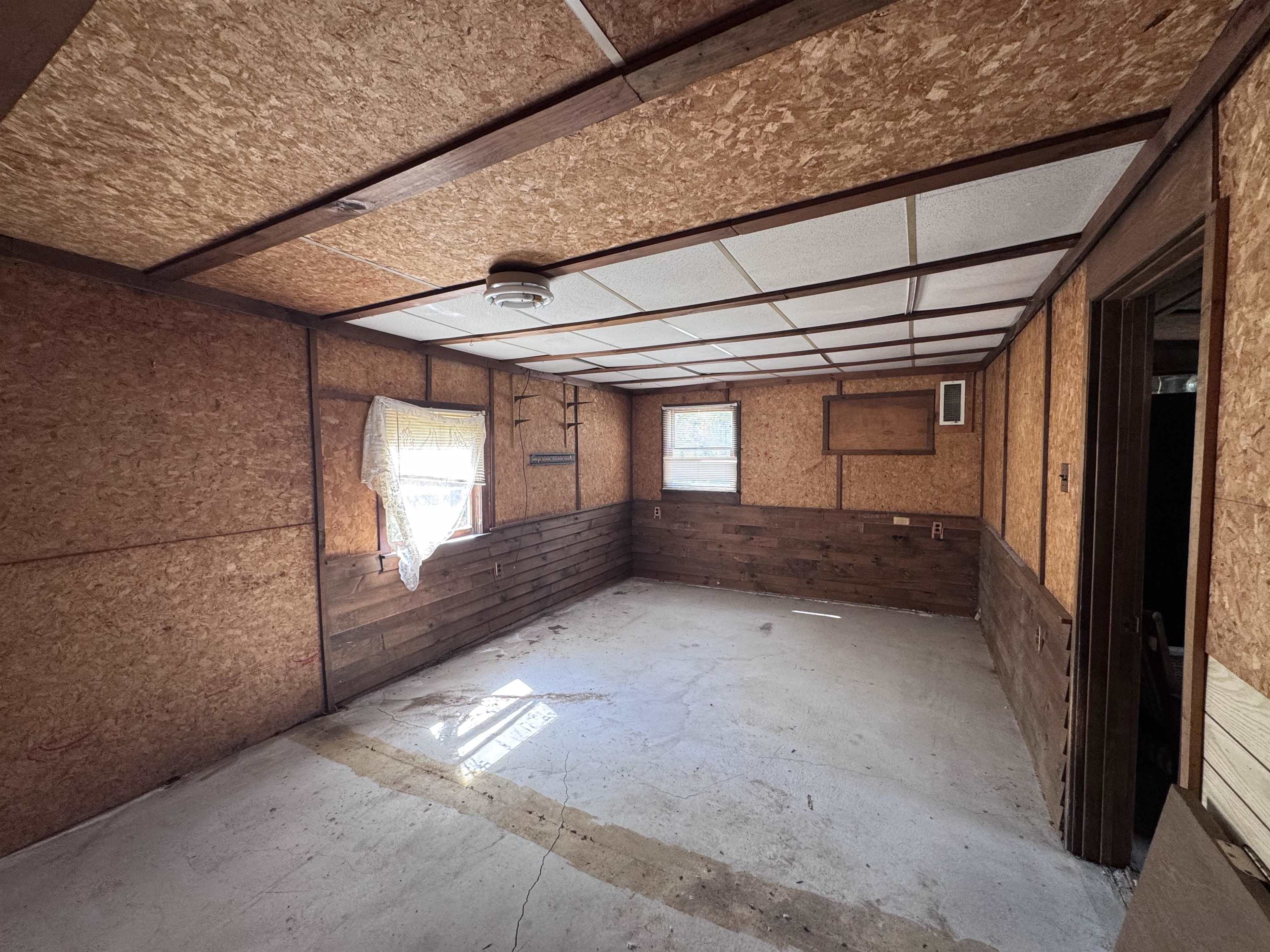 16 Norton Street Derry, NH 03038 - Photo 28 of 35