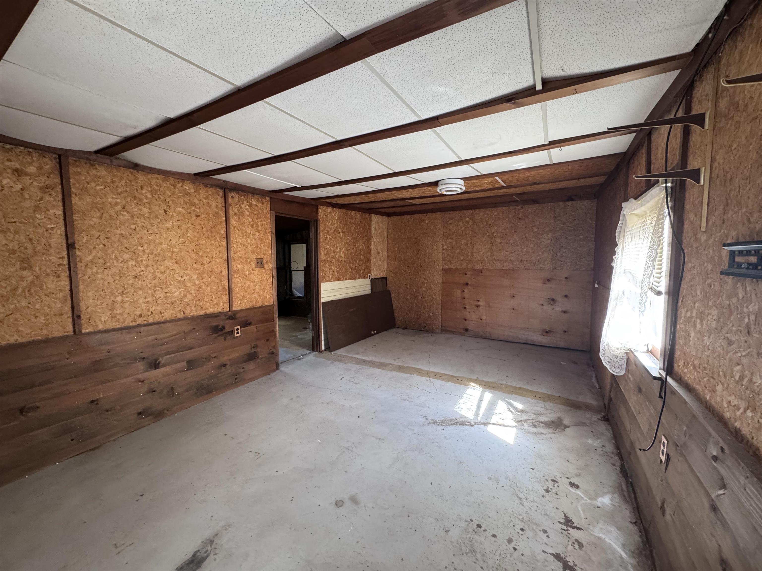16 Norton Street Derry, NH 03038 - Photo 29 of 35