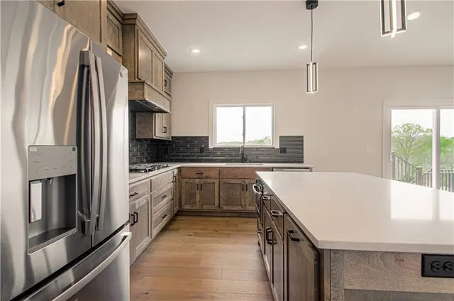 $729,950 | 7551 Northwest Gower Avenue, Kansas City, MO 64151