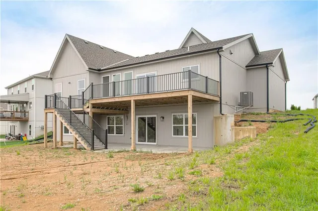 $729,950 | 7551 Northwest Gower Avenue, Kansas City, MO 64151