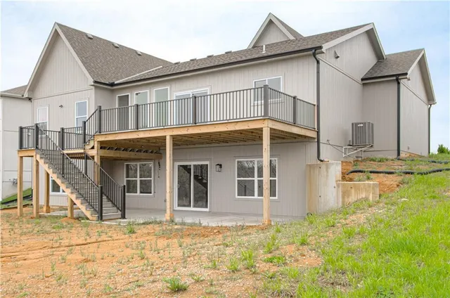 $729,950 | 7551 Northwest Gower Avenue, Kansas City, MO 64151