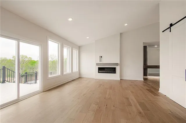 $729,950 | 7551 Northwest Gower Avenue, Kansas City, MO 64151