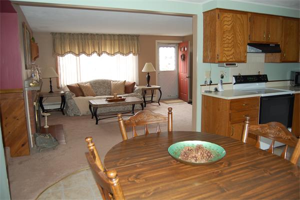 44 Samoset Road Peabody, MA 01960 - Photo 9 of 18 Gallery Image 9