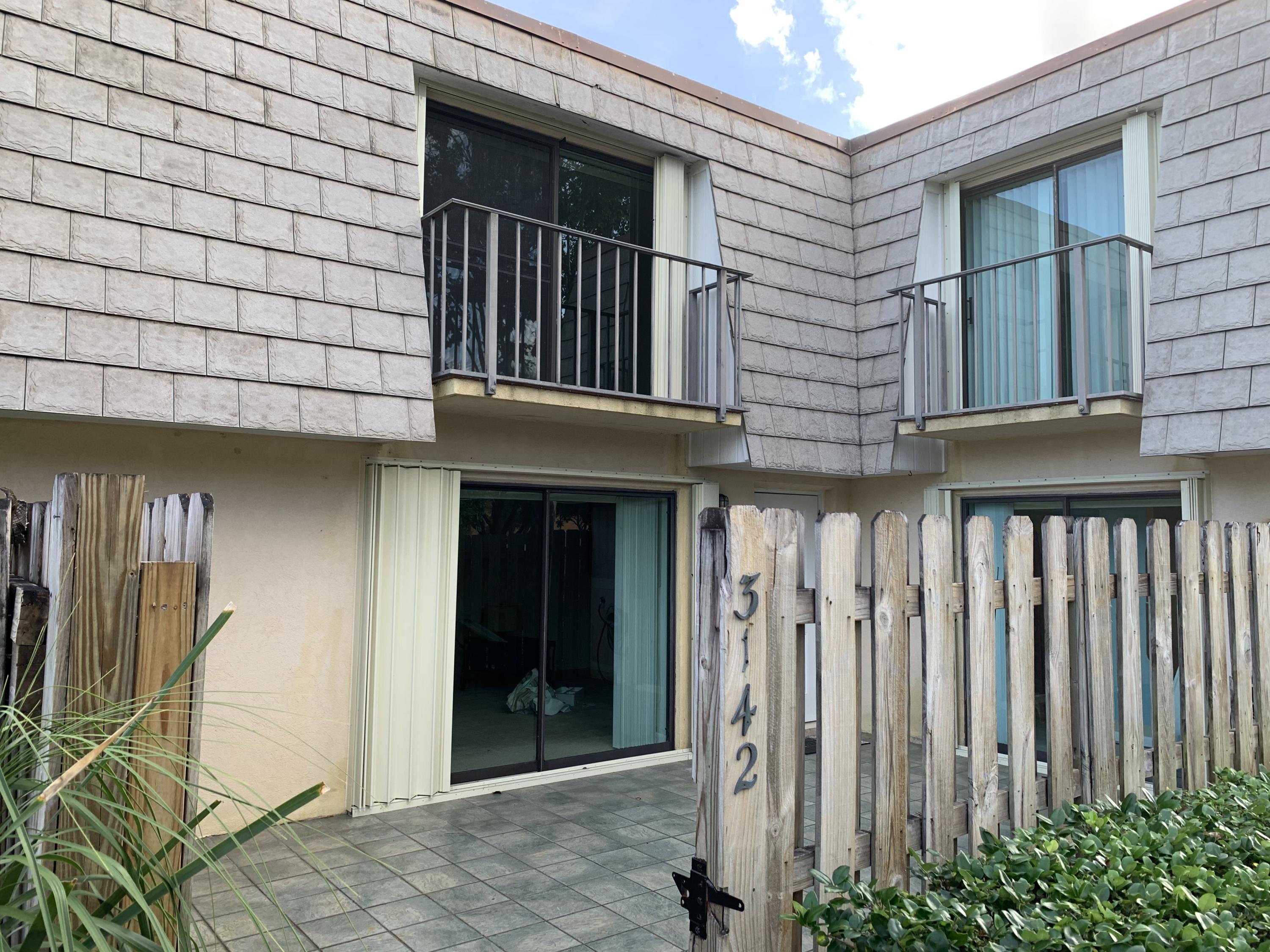 3142 Southeast Brook Street Stuart, FL 34997 - Photo 1 of 32 Front01a