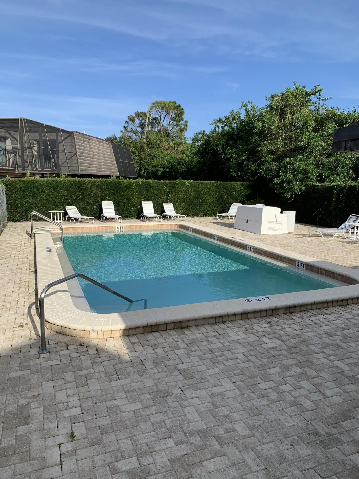 3142 Southeast Brook Street Stuart, FL 34997 - Photo 30 of 32 Pool