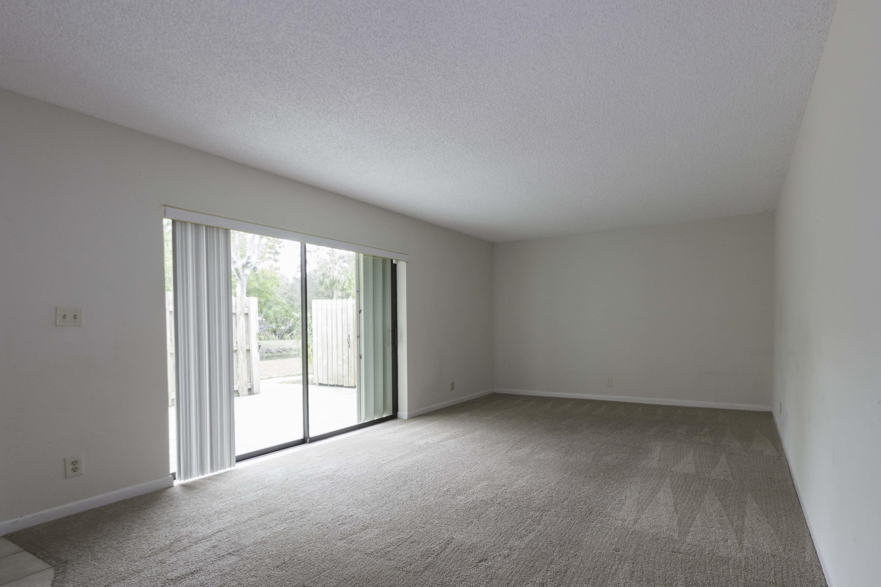 3142 Southeast Brook Street Stuart, FL 34997 - Photo 5 of 32 LivingRoom01a