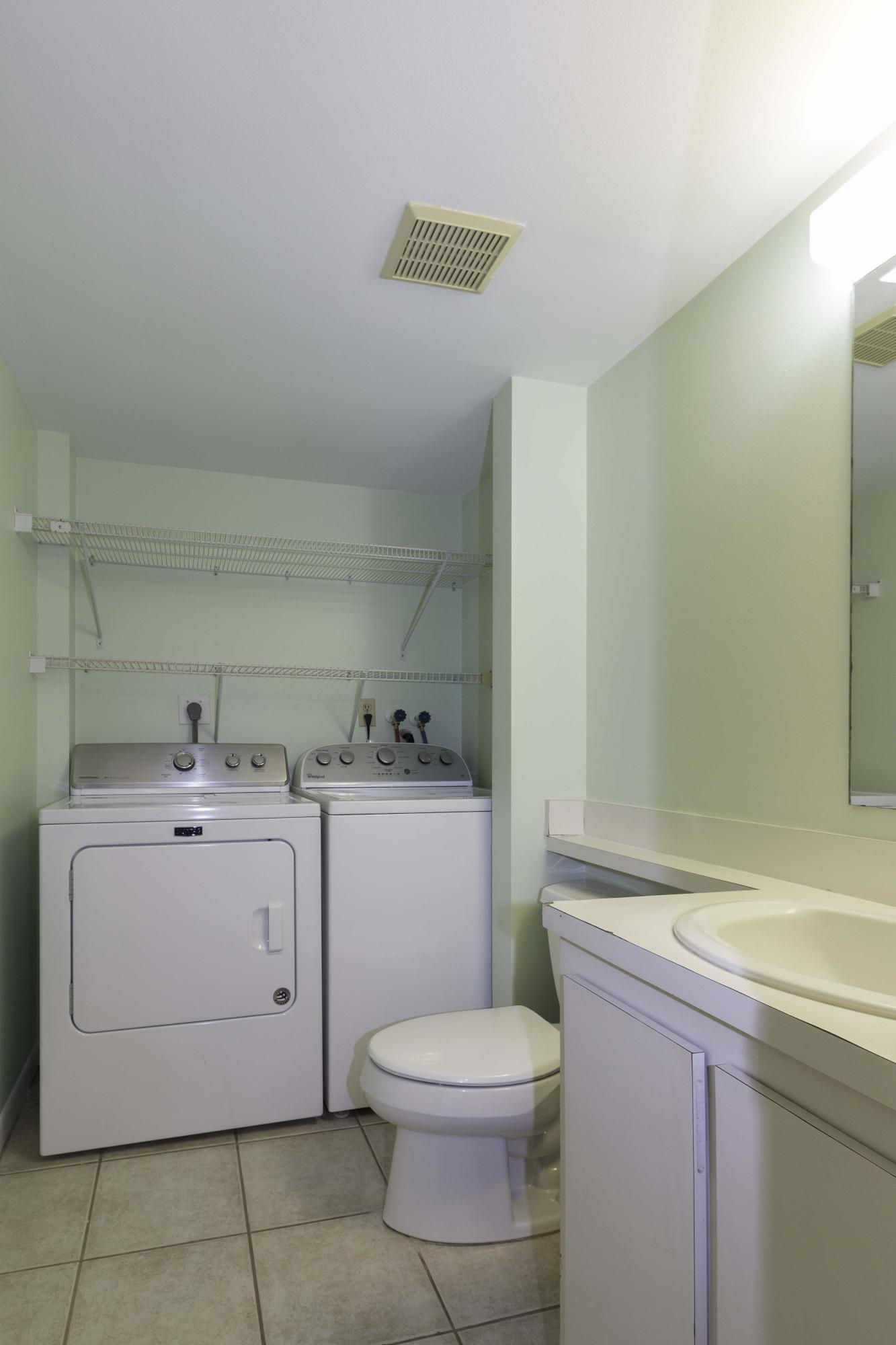 3142 Southeast Brook Street Stuart, FL 34997 - Photo 8 of 32 Laundry01a