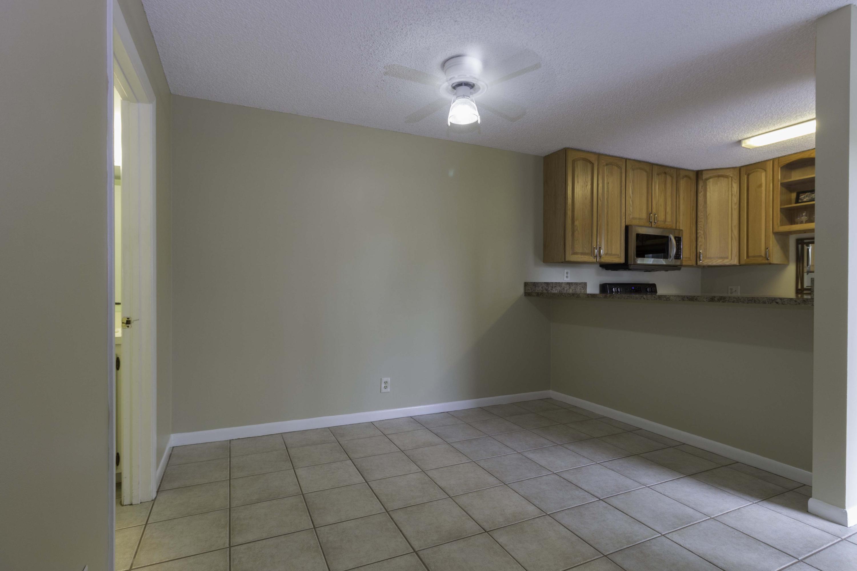 3142 Southeast Brook Street Stuart, FL 34997 - Photo 10 of 32 Dining01