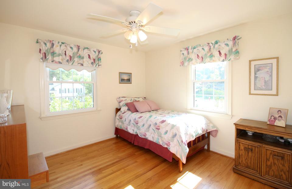 7602 Lauralin Place Springfield, VA 22150 - Photo 15 of 30 Bedroom