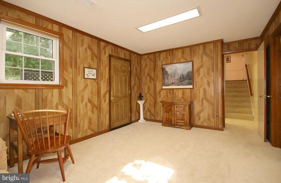 7602 Lauralin Place Springfield, VA 22150 - Photo 20 of 30 Family Room