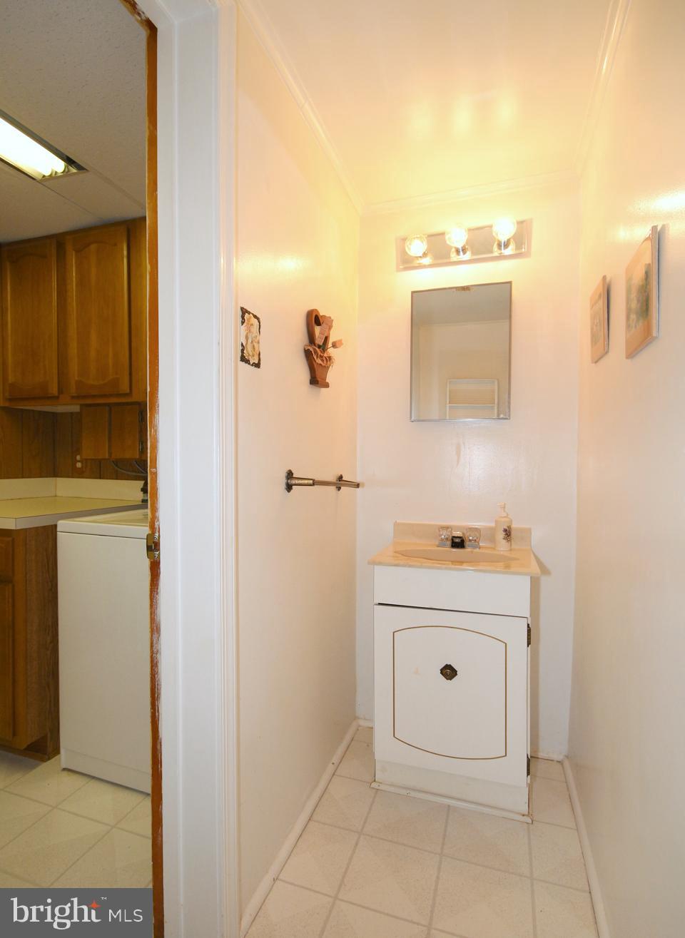 7602 Lauralin Place Springfield, VA 22150 - Photo 22 of 30 Bath