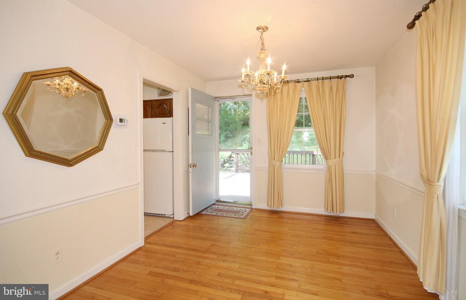7602 Lauralin Place Springfield, VA 22150 - Photo 6 of 30 Dining Room