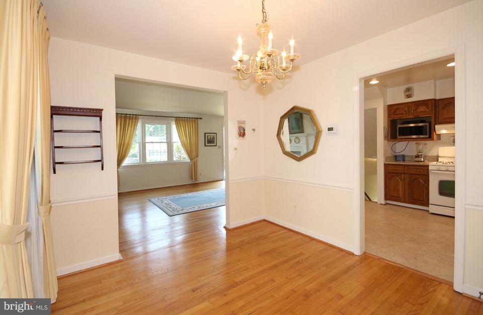 7602 Lauralin Place Springfield, VA 22150 - Photo 7 of 30 Dining Room