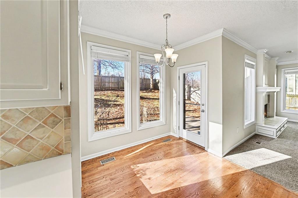 14508 South Rene Street Olathe, KS 66062 - Photo 8 of 23