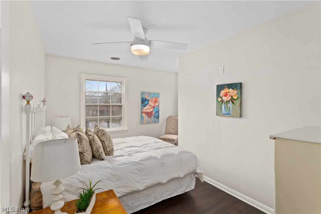 12854 Cedar Road Cleveland, OH 44118 - Photo 20 of 30 Gallery Image 20