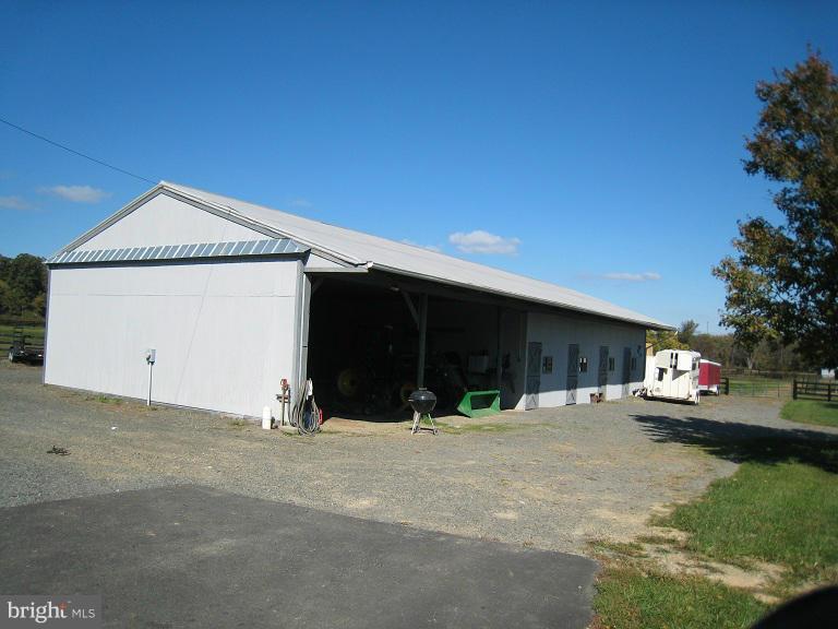 4455 Winchester Road Marshall, VA 20115 - Photo 8 of 19 Exterior (General)