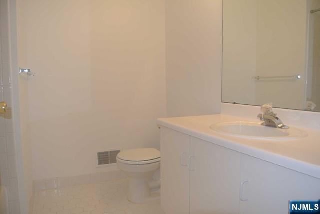490 Green Mountain Road Mahwah, NJ 07430 - Photo 13 of 20 Gallery Image 13