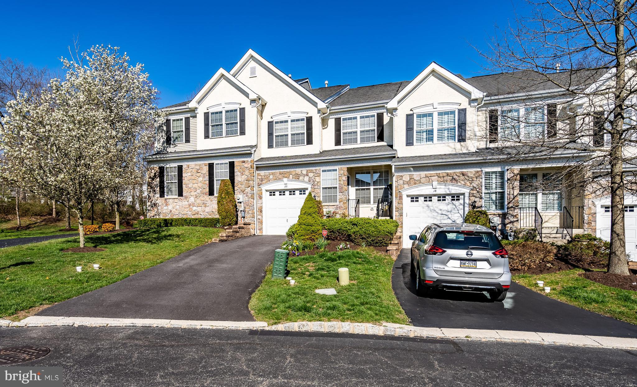 20 Longview Lane Newtown Square, PA 19073 - Photo 2 of 42 Front view