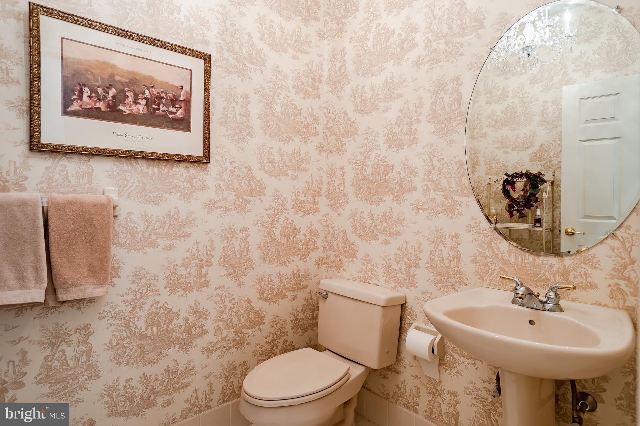 20 Longview Lane Newtown Square, PA 19073 - Photo 23 of 42 Powder Room