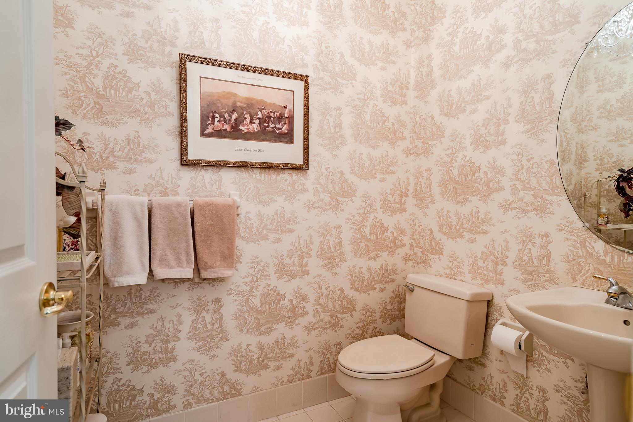 20 Longview Lane Newtown Square, PA 19073 - Photo 24 of 42 Powder Room