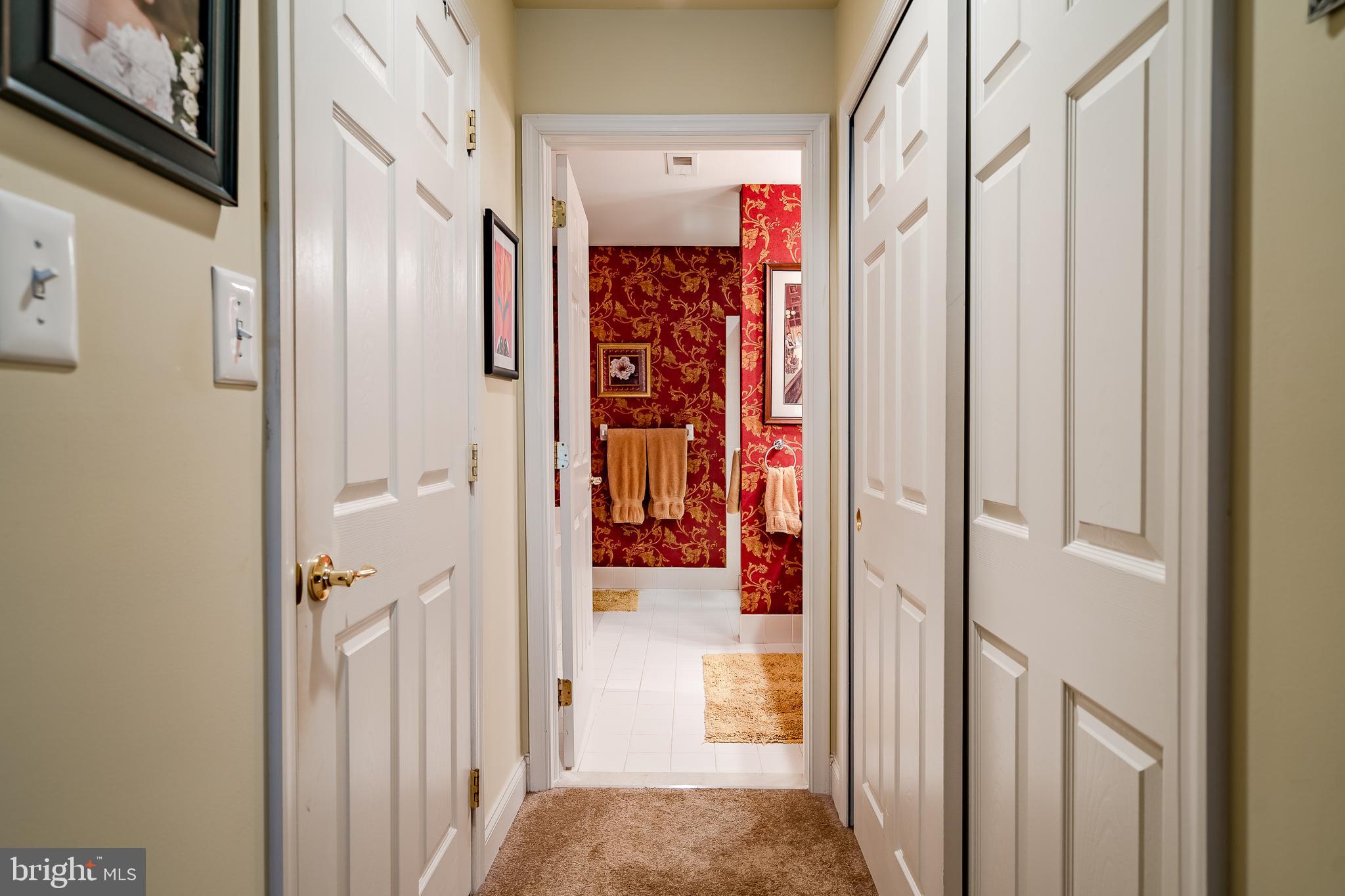 20 Longview Lane Newtown Square, PA 19073 - Photo 28 of 42 Closet/Master Bath