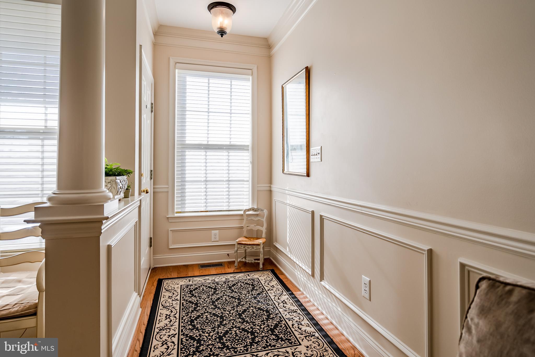 20 Longview Lane Newtown Square, PA 19073 - Photo 7 of 42 Foyer