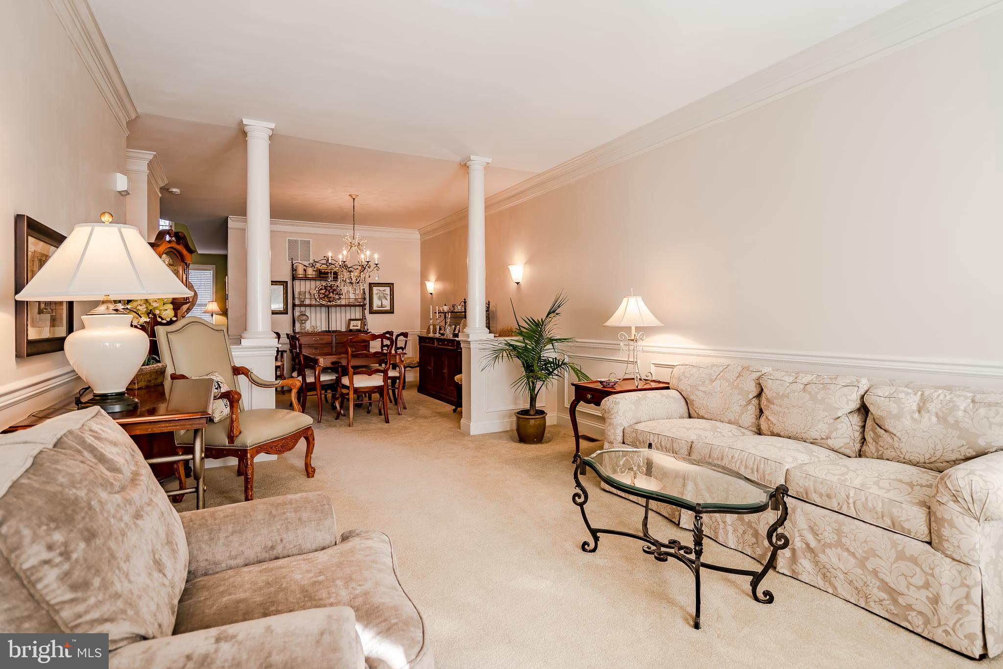 20 Longview Lane Newtown Square, PA 19073 - Photo 10 of 42 Living Room