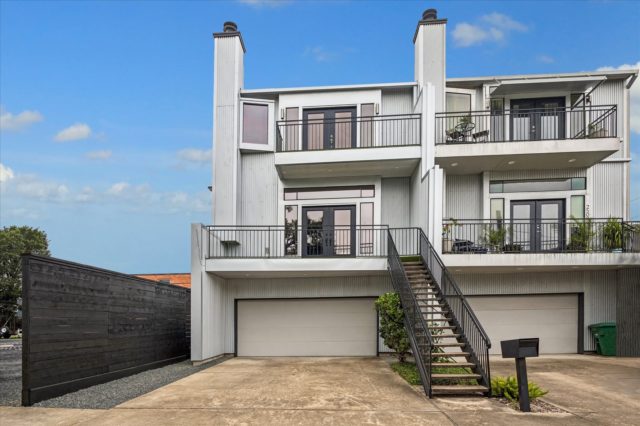 2510 Genesee Street Houston, TX 77006 - Photo 1 of 40 Welcome to 2510 Genesee St